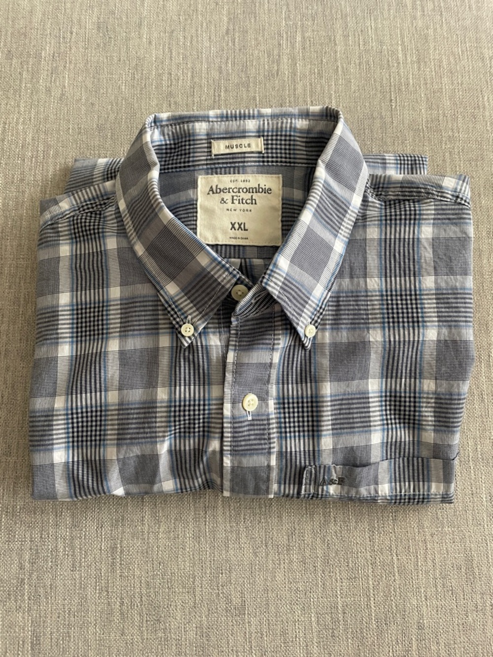Abercrombie & Fitch Men’s Blue and White Plaid Button-Down Shirt
